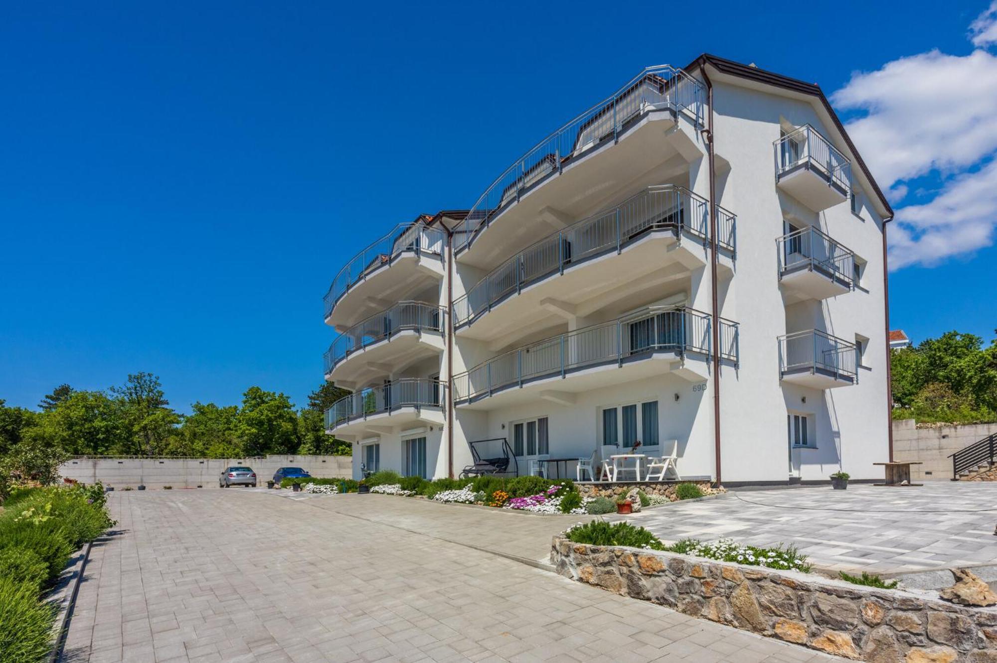 Apartments Sunshine D ซริกเวนิซา ภายนอก รูปภาพ