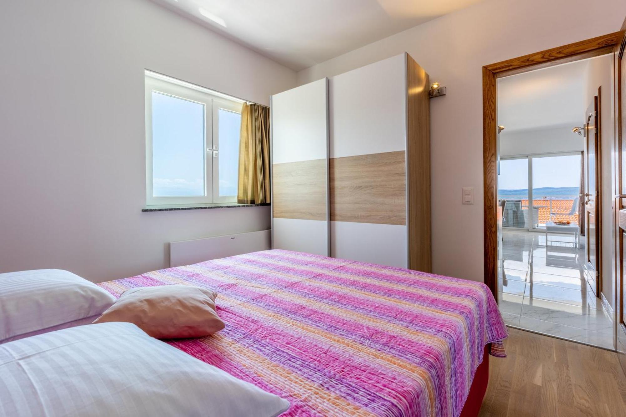Apartments Sunshine D ซริกเวนิซา ภายนอก รูปภาพ